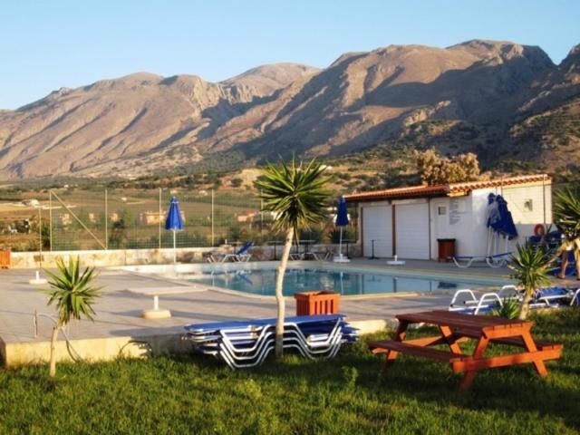 Flisvos Apartments Frangokastello Dış mekan fotoğraf
